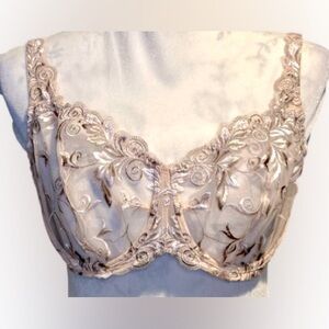 Soma Sensuous Lace Unlined Beige Bra, 38D